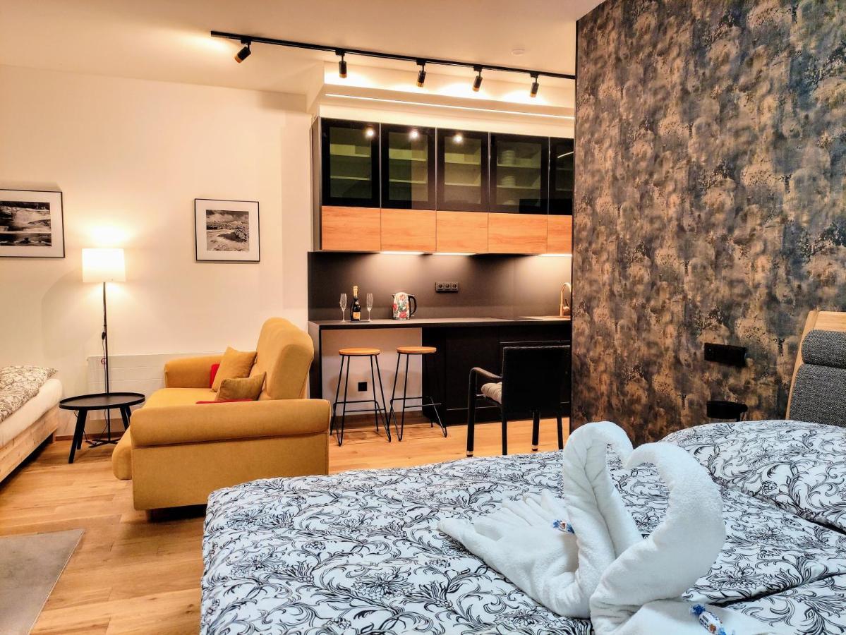 Grand Spa Harrachov - Wellness Luxusni Apartman S Velkou Virivkou, Saunou, Kuchyni A Venkovnim Posezenim V Centru Harrachova Exteriér fotografie