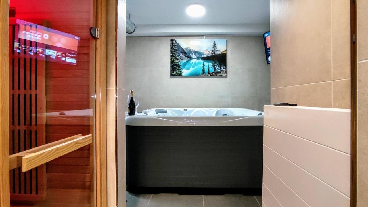 Grand Spa Harrachov - Wellness Luxusni Apartman S Velkou Virivkou, Saunou, Kuchyni A Venkovnim Posezenim V Centru Harrachova Exteriér fotografie