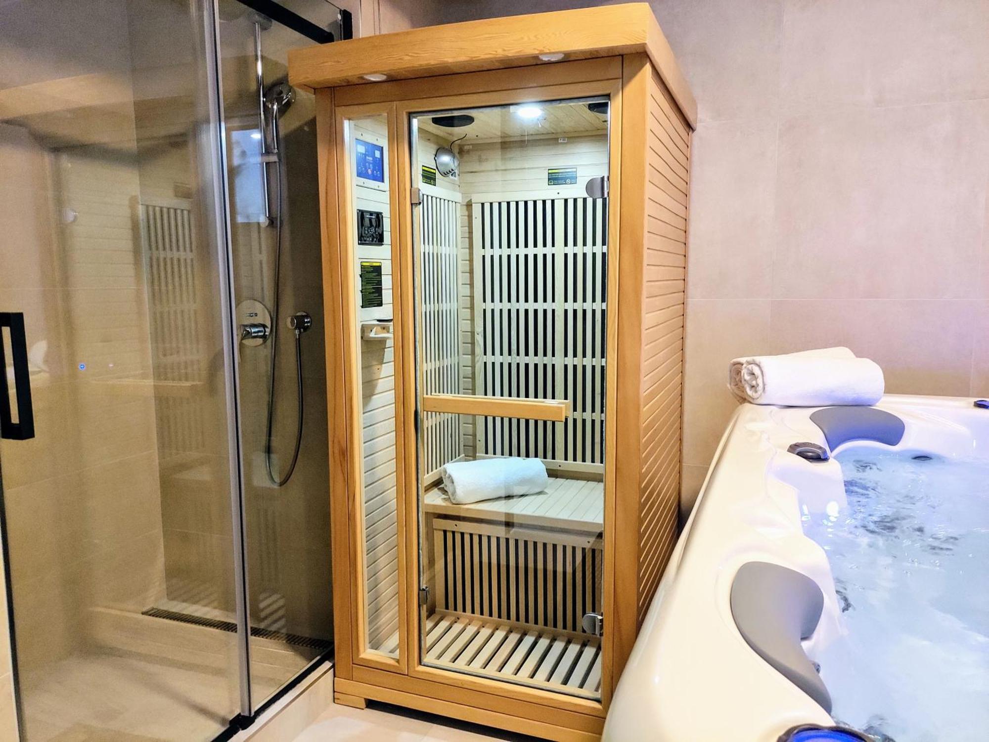 Grand Spa Harrachov - Wellness Luxusni Apartman S Velkou Virivkou, Saunou, Kuchyni A Venkovnim Posezenim V Centru Harrachova Exteriér fotografie