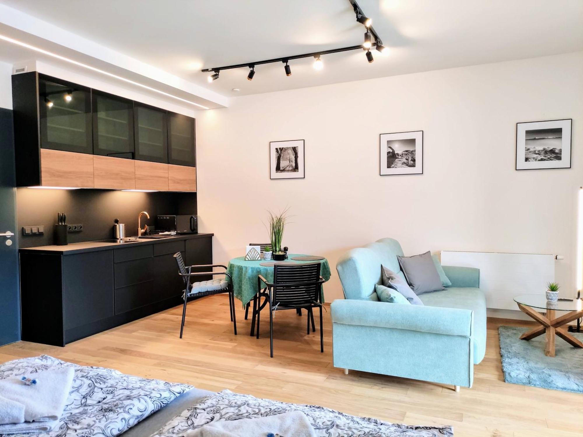 Grand Spa Harrachov - Wellness Luxusni Apartman S Velkou Virivkou, Saunou, Kuchyni A Venkovnim Posezenim V Centru Harrachova Exteriér fotografie
